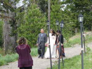 Here comes the bride - Lac Le Jeune