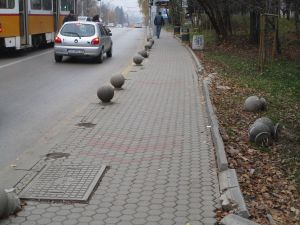 When Bulgarian are super insistent on parking on the sidewalk despite all obstacles