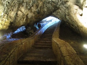 Madura Cave