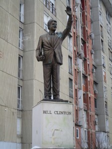 Bill Clinton statue – Prishtina