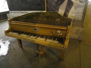 Outdoor piano - Budapest